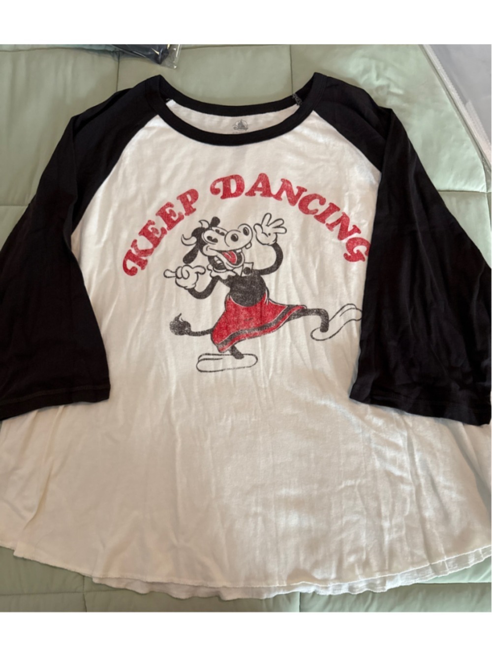 #0273 - Women's Disney Black & White Keep Dancing Long Sleeve Tee 4XL